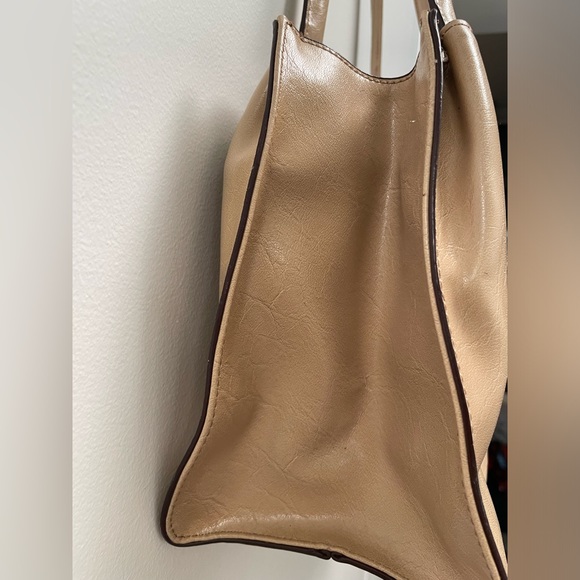 Liz Claiborne beige leather bag great condition - Picture 4 of 11